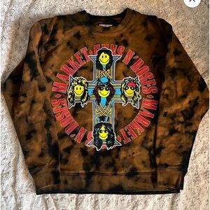 Smiley Market Guns&Roses Callab NWOT